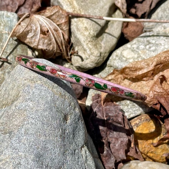 Sweet Pink Vintage Cloisonne Bangle Bracelet - Picture 2 of 5
